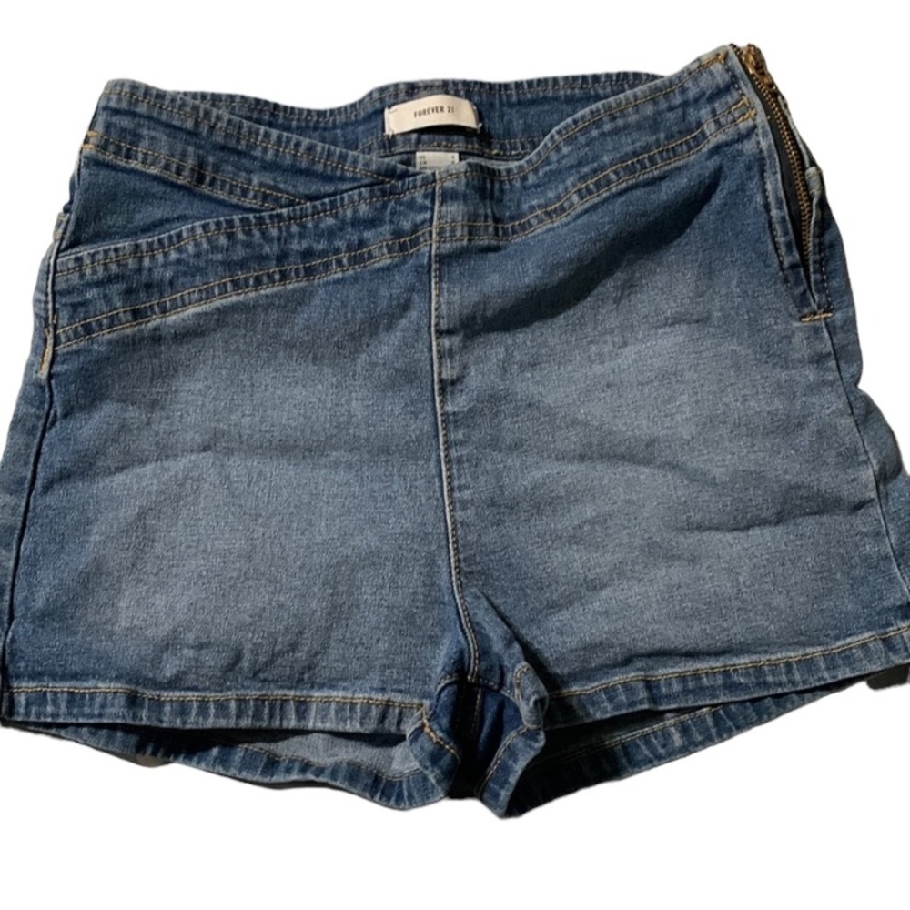 FOREVER 21 small sip up women’s jean shorts